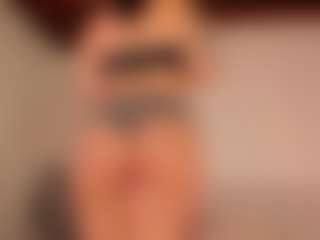 Live cam show with KiimLee - Black Small Tits on Fapmatic.com
