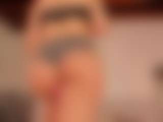 Live cam show with KiimLee - Foot Fetish Toys on dropp.cam