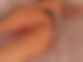 Live cam show with KiimLee - Tease on Gym Cam Girls