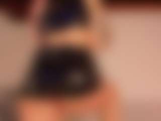 Live cam show with KiimLee - Asshole Black on justonemore.cc