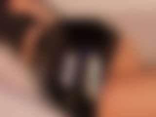 Live cam show with KiimLee - Public BBW on SxyPornLive
