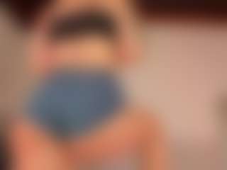 KiimLee's Live Sex Cam Show