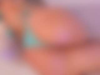 Live cam show with KiimLee - Ebony on Camsoda | colombia