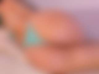 Live cam show with KiimLee - Toes on Streamer API