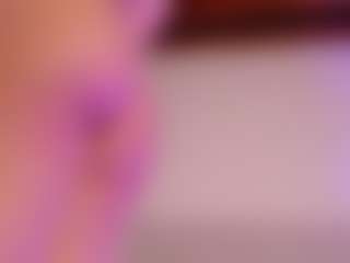 Live cam show with KiimLee - Public BBW on Big Tits