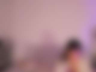 Live cam show with KiimLee - Public Ebony on intimatelivegirls.com