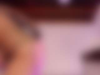 Live cam show with KiimLee - Dreads on Camsoda
