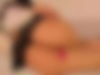 Live cam show with KiimLee - Big Ass on Camsoda