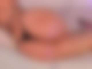 KiimLee's Live Sex Cam Show