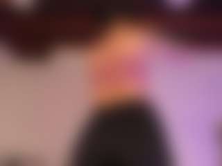Live cam show with KiimLee - Toes on Strip Flash - Live Sex Shows