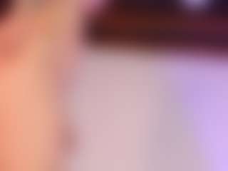 Live cam show with KiimLee - Strip on Camsoda