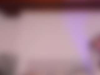 Live cam show with KiimLee - Black Cum on Dolls Live