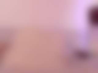 Live cam show with KiimLee - Sexwebcam Black on Camsoda