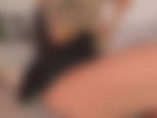 Live cam show with KiimLee - Black Lush on SpunkLive