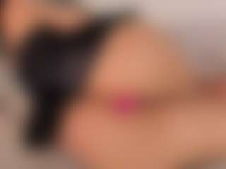 Live cam show with KiimLee - Ebony Shaved Pussy on Camsoda | colombia