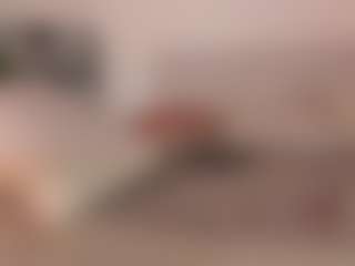 Live cam show with KiimLee - Deepthroat on PervPlay.com