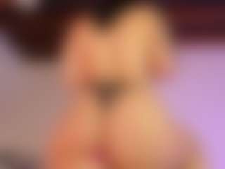 Live cam show with KiimLee - Ebony HD on sexytreat.net