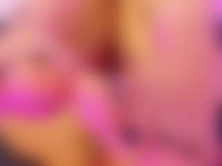 Live cam show with KiimLee - Ebony Squirt on camwithhim.com