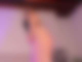 Live-Cam-Show mit KiimLee - Lush auf Camsoda