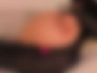 Spettacolo in cam dal vivo con KiimLee - Fetish Toys su Camsoda