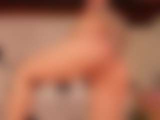 Live cam show with KiimLee - Squirt on madthumbs