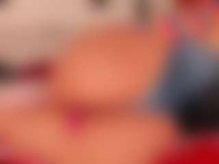 Live cam show with KiimLee - Athletic BBW on madthumbs