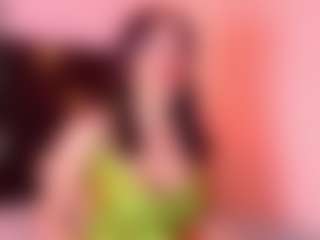 Live cam show with littleebluee - Blonde Hair on Chatstar