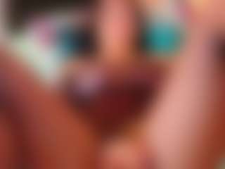 littleebluee's Live Sex Cam Show
