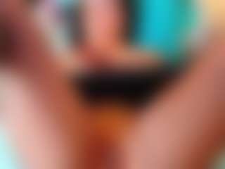 littleebluee's Live Sex Cam Show