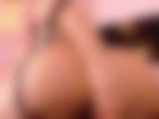 littleebluee's Live Sex Cam Show