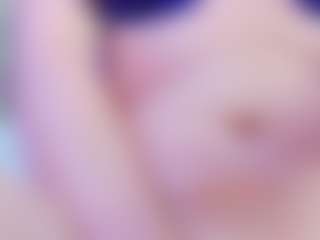 littleebluee's Live Sex Cam Show