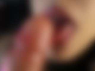 littleebluee's Live Sex Cam Show