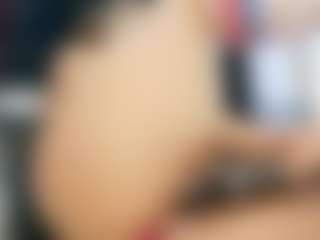 Live cam show with littleebluee - Redbone on chickslive.net