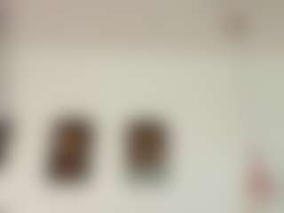 Live cam show with littleebluee - Facial on Livezox