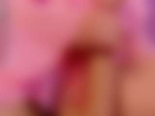 Live cam show with littleebluee - Brown Eyes on Camsoda
