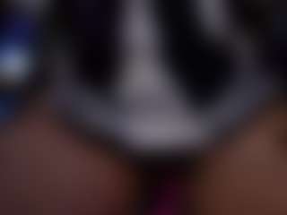 Live cam show with littleebluee - Athletic on Streamer API