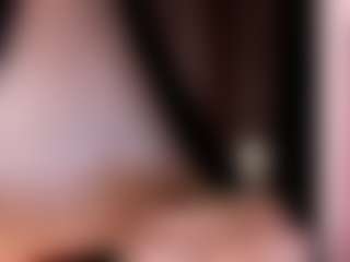 Live cam show with SARA - Petite on Dolls Live