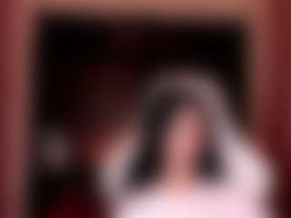 Live cam show with SARA - Skinny on UwU Esports