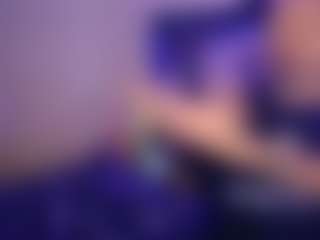 Live cam show with pappyslilfreak - Tease on fapnchat