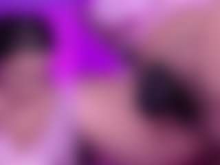 Live cam show with PetiteSofia - Petite on Camsoda