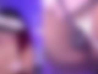 PetiteSofia's Live Sex Cam Show