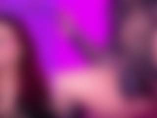 Live cam show with PetiteSofia - Control on StripNow