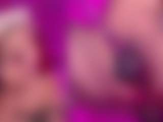 Live cam show with PetiteSofia - Petite on WildCum