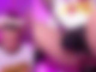 Live cam show with PetiteSofia - Bedroom on Camsoda
