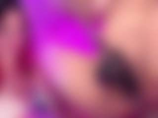 PetiteSofia's Live Sex Cam Show