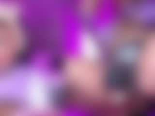 Live cam show with PetiteSofia - Control on Camming Site