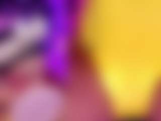 Live cam show with PetiteSofia - Middle Aged on CSO-WL