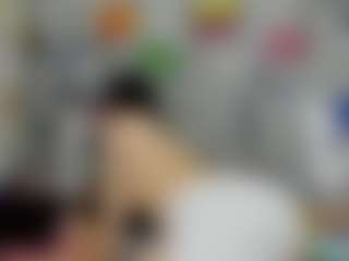 Live cam show with dianarous - Ebony on CamSodaAdn