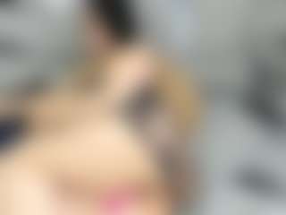 Live cam show with dianarous - Black Petite on livesexfox.com