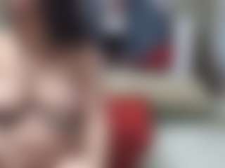 eljosipe MILF webcam performer live streaming